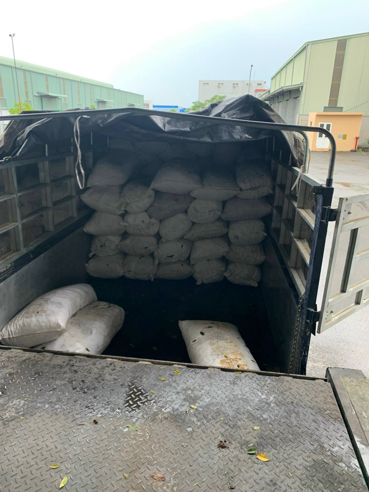 進口越南危險品生漆清關(guān)代理